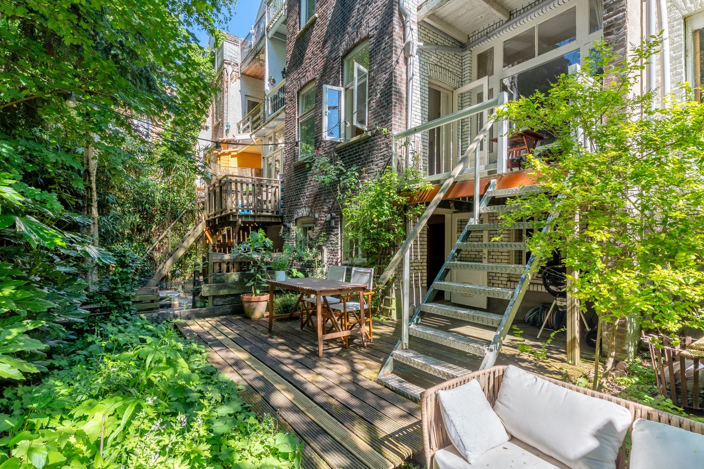 Foto 44 van Van den Hoonaardstraat 15-B