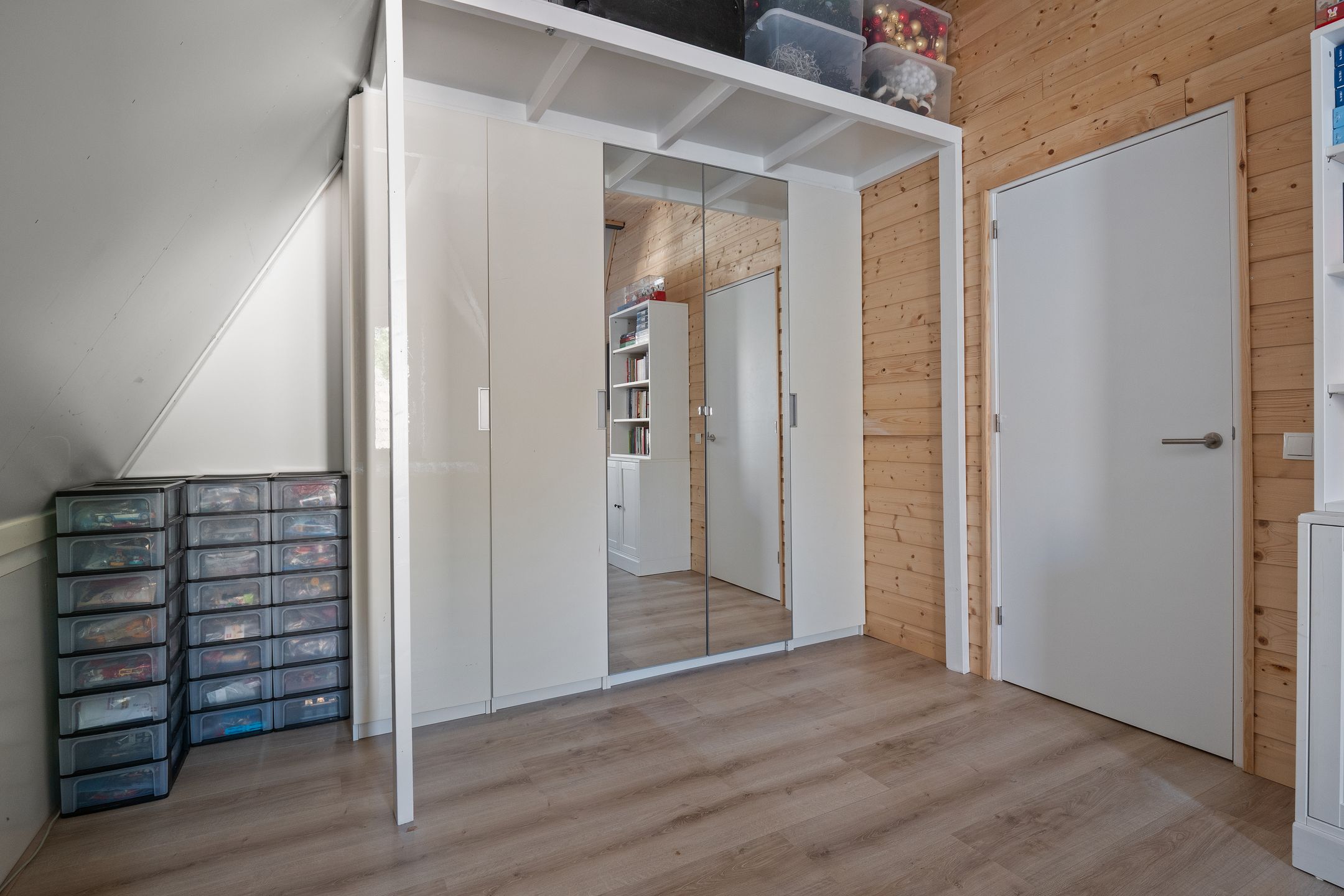 Foto 36 van Juliana van Stolberglaan 62