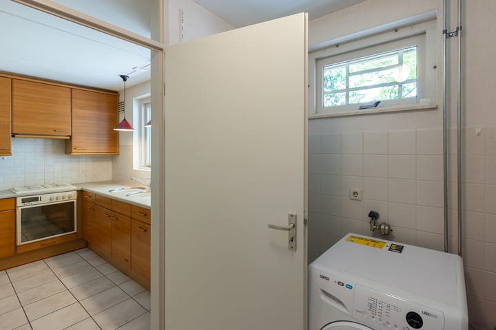 Foto 10 van Barmentloo 38-A