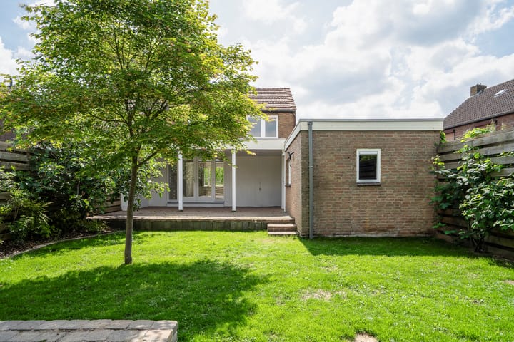 Foto 23 van Bernhardstraat 20