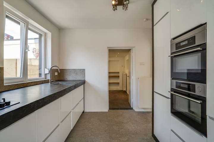 Foto 33 van Bernhardstraat 20