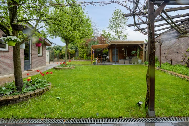 Foto 49 van Elisabeth van den Boschlaan 20