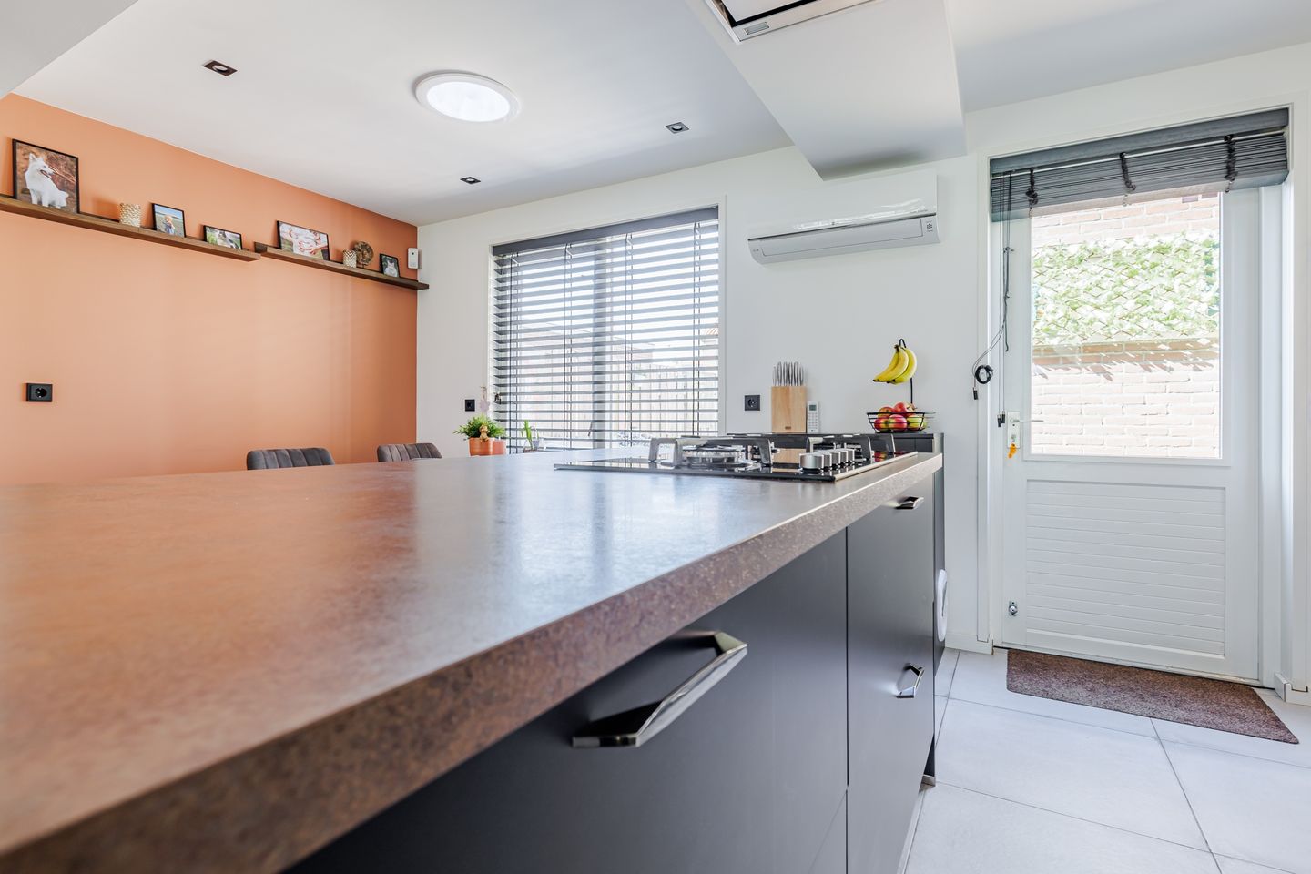 Foto 10 van Van Vollenhovenstraat 5