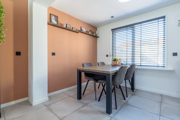 Foto 11 van Van Vollenhovenstraat 5