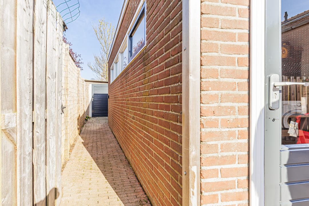 Foto 32 van Van Vollenhovenstraat 5