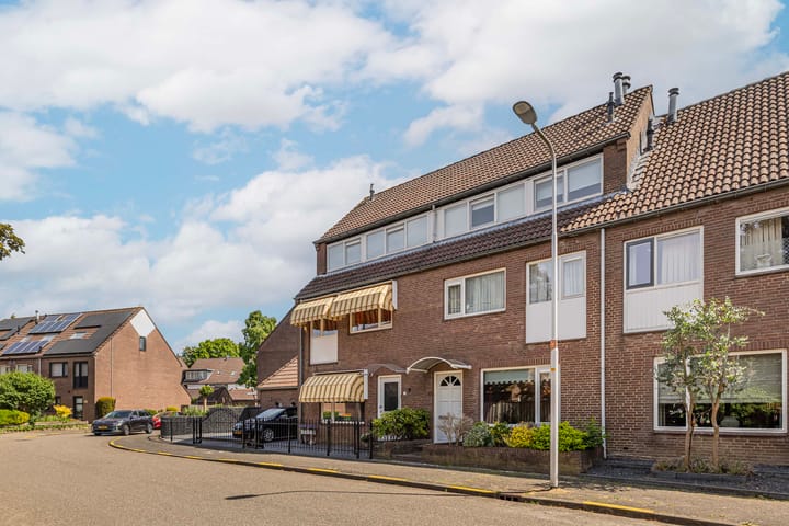 Foto 2 van Laathof 11