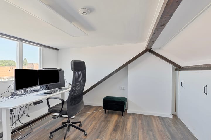 Foto 23 van Karperstraat 60