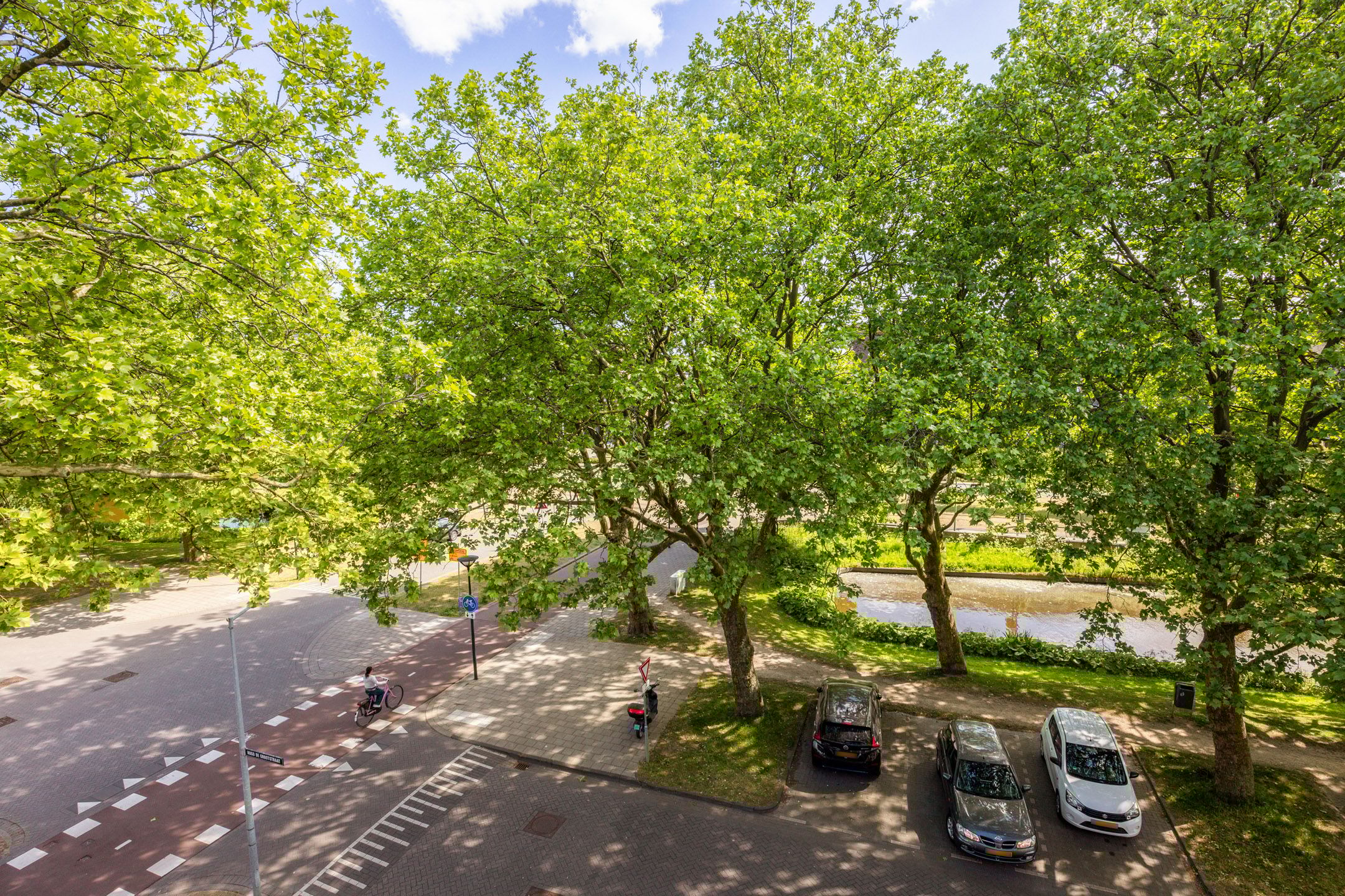 Foto 15 van Hugo de Grootstraat 91