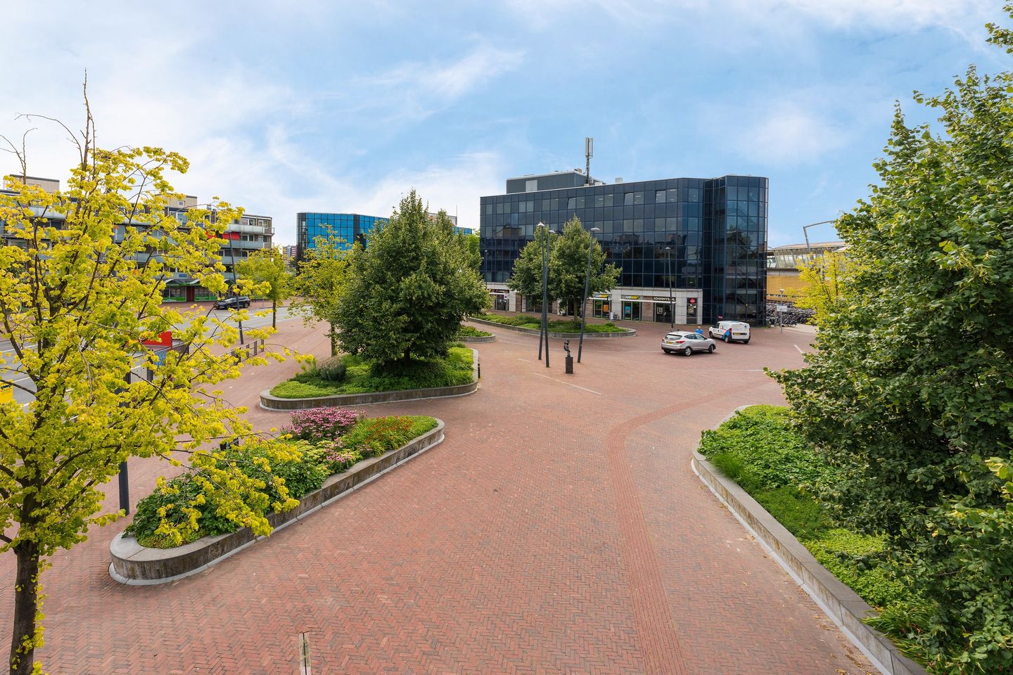 Bekijk foto 4 van Stationsplein 4-H