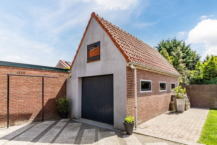 Foto 3 van Margrietstraat 6