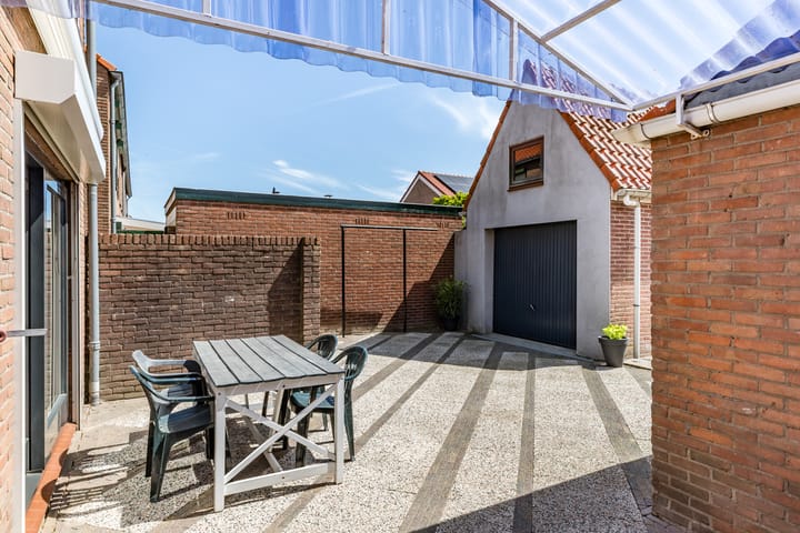 Foto 33 van Margrietstraat 6