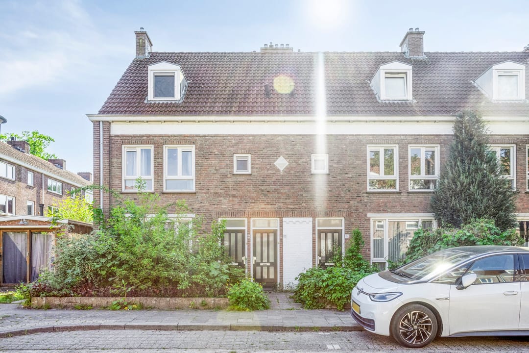 Foto 1 van St Leonardusstraat 102