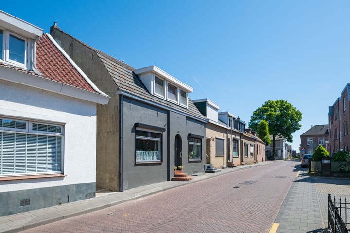 Foto 2 van Stokkumseweg 10