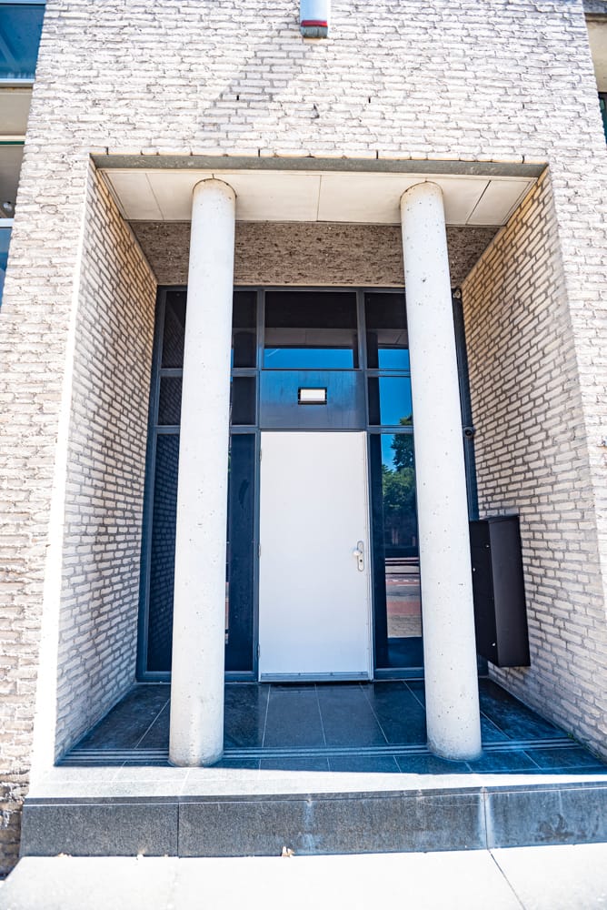 Photo 3 of Raadhuisstraat 2-E