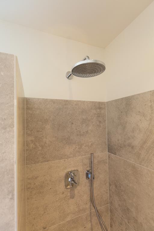 Photo 8 of Van Stolkweg 14-B5