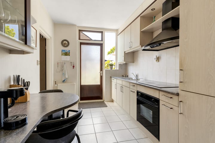 Foto 21 van Planetenbaan 13