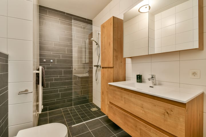 Foto 15 van Trimurtistraat 28