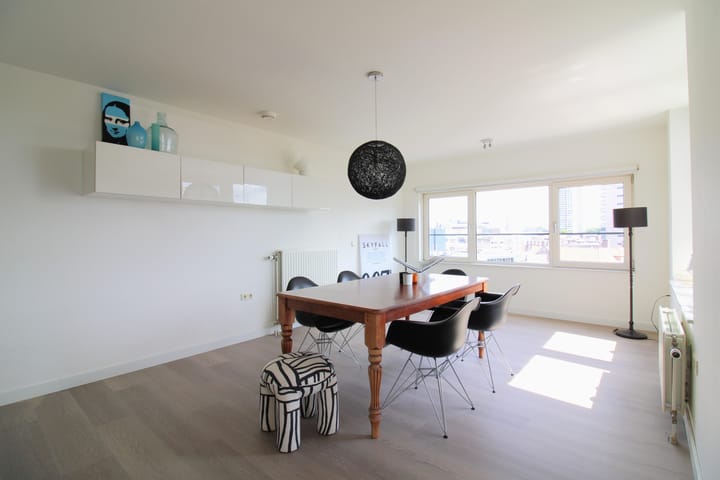 Photo 5 of De Regent 66