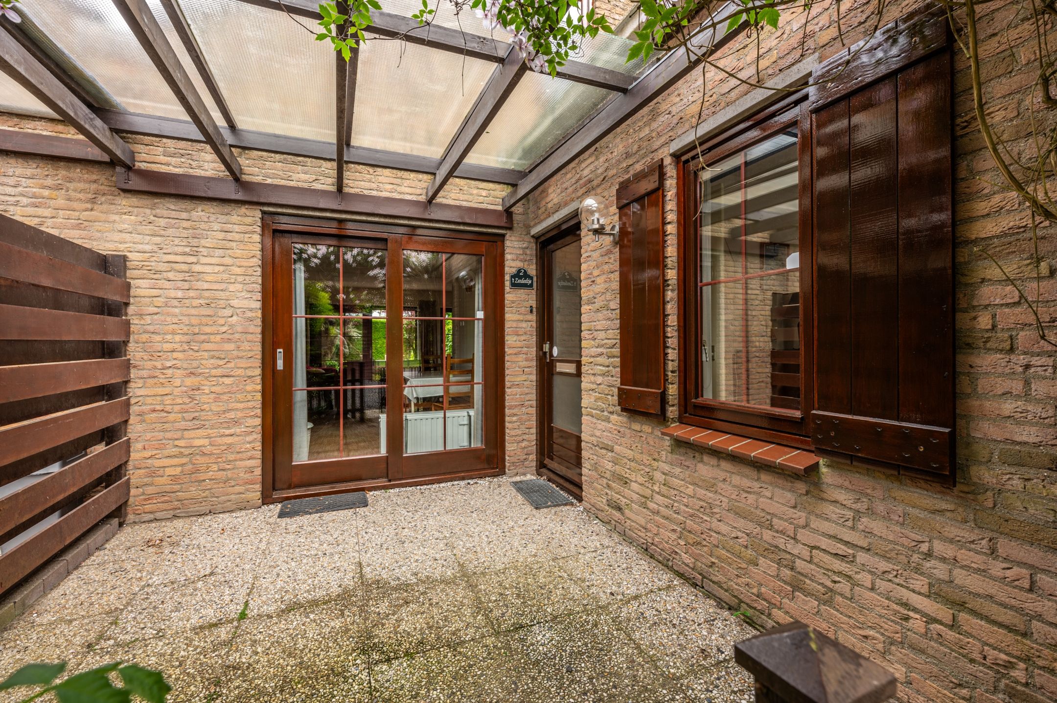 Photo 3 of Joost de Moorstraat 2