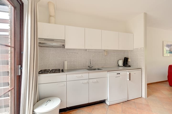 Photo 11 of Joost de Moorstraat 2