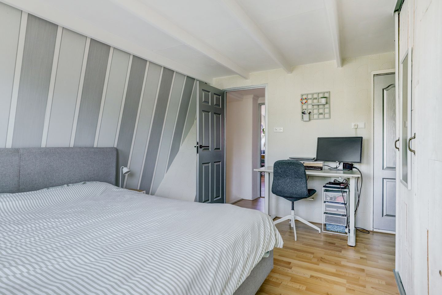 Photo 34 of Regentenstraat 20