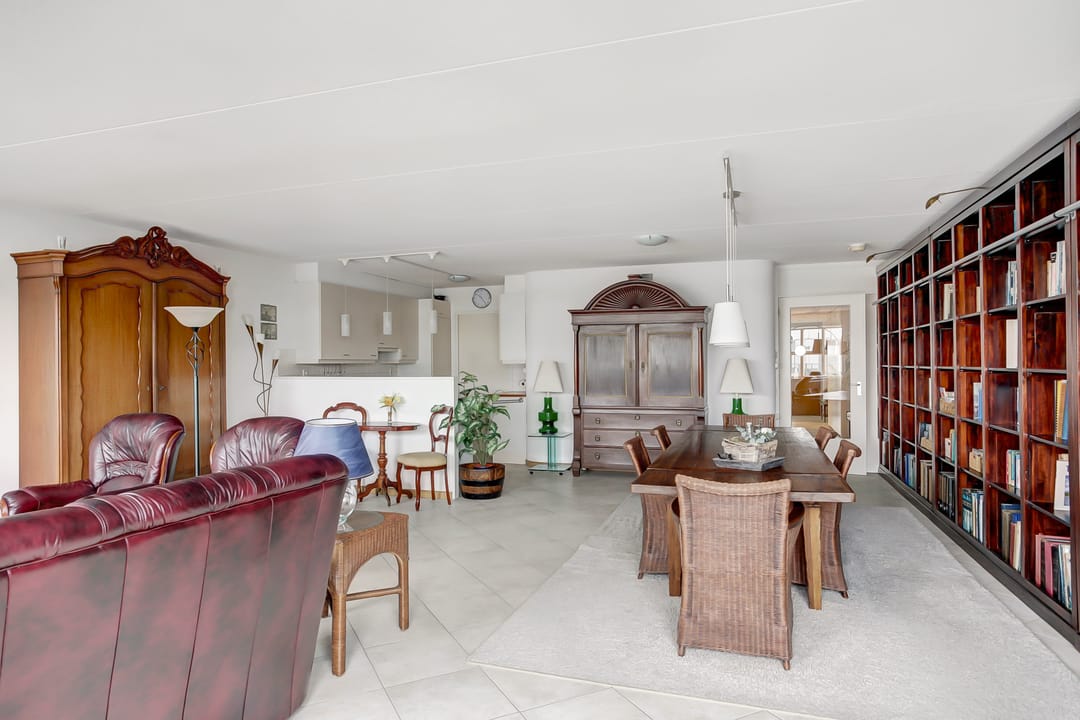 Foto 8 van Oosterweezenstraat 325