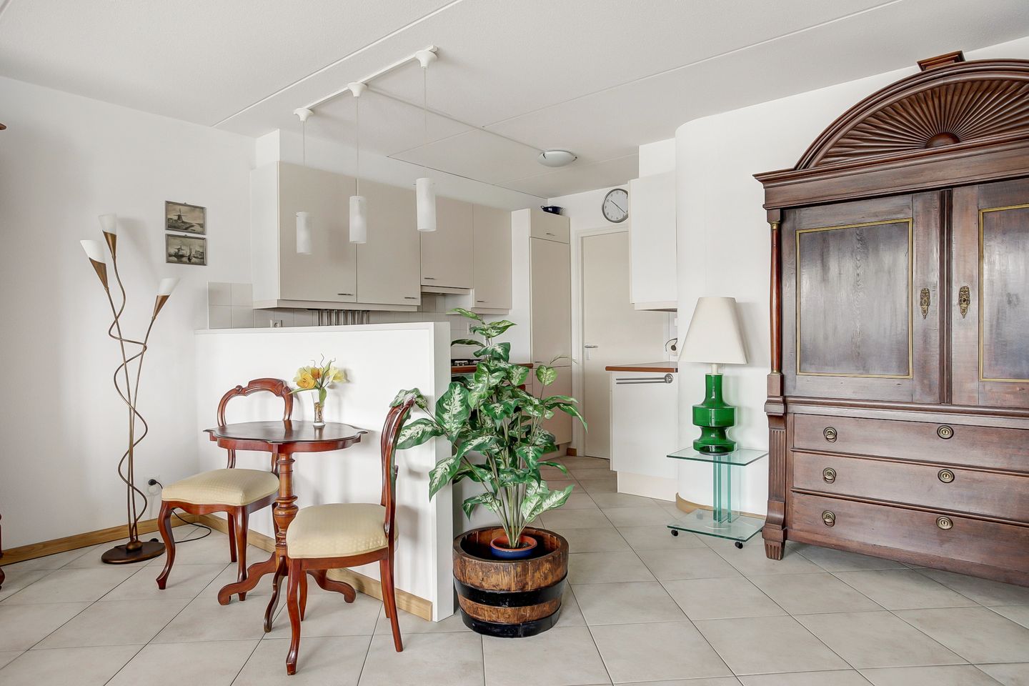 Foto 10 van Oosterweezenstraat 325