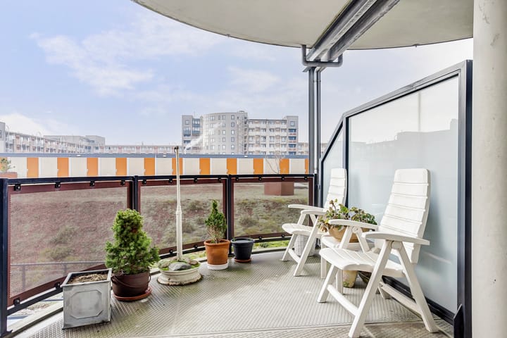 Foto 4 van Oosterweezenstraat 325