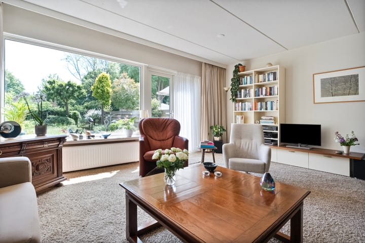 Foto 2 van Esdoornhof 26