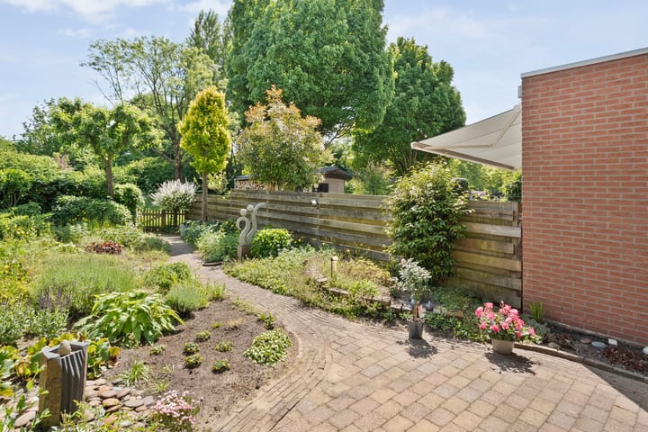 Foto 4 van Esdoornhof 26