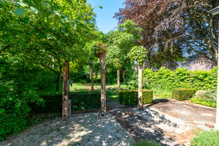 Photo 6 of Raadhuisstraat 28