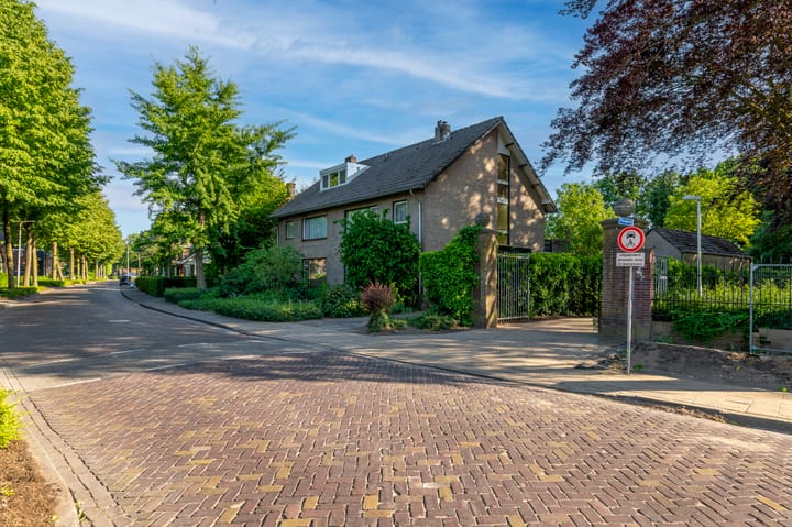 Photo 9 of Raadhuisstraat 28