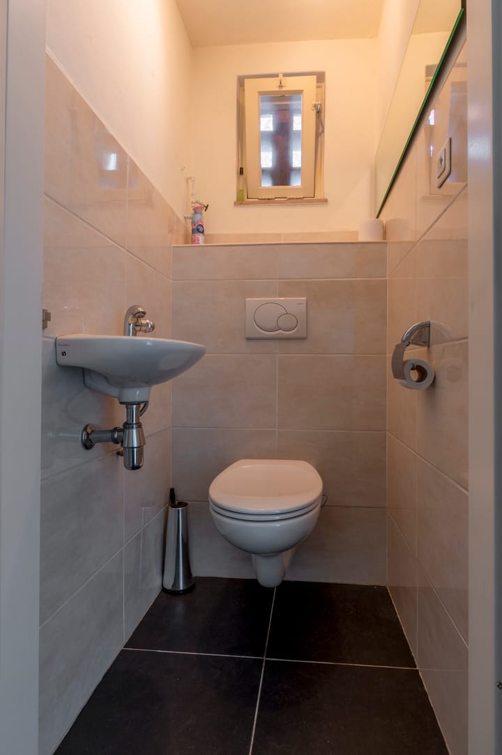 Photo 12 of Raadhuisstraat 28