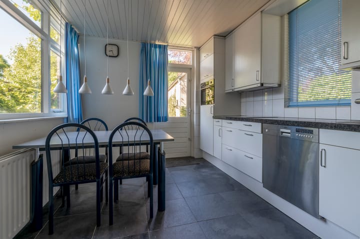 Photo 18 of Raadhuisstraat 28