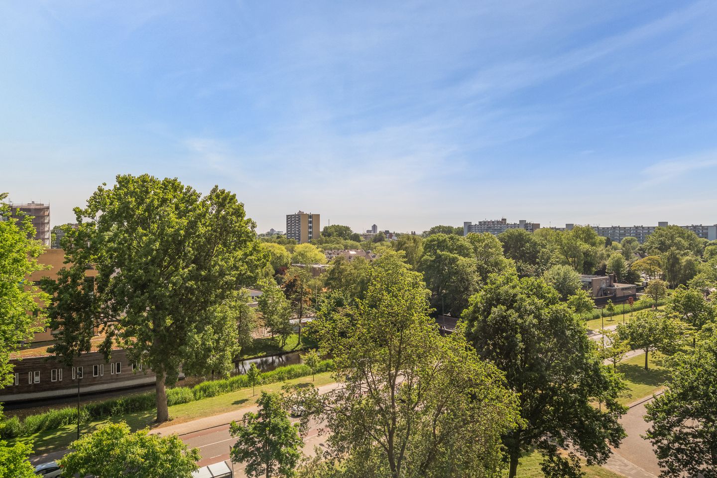 Foto 29 van Albertine Agneslaan 74