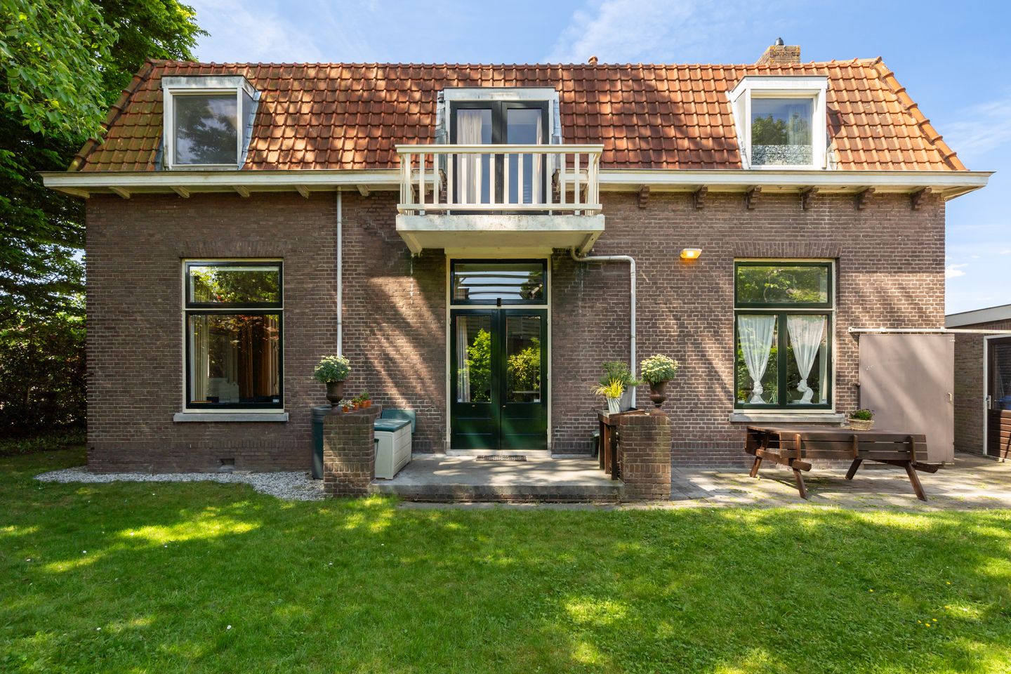 Photo 5 of Burgemeester van Esstraat 58