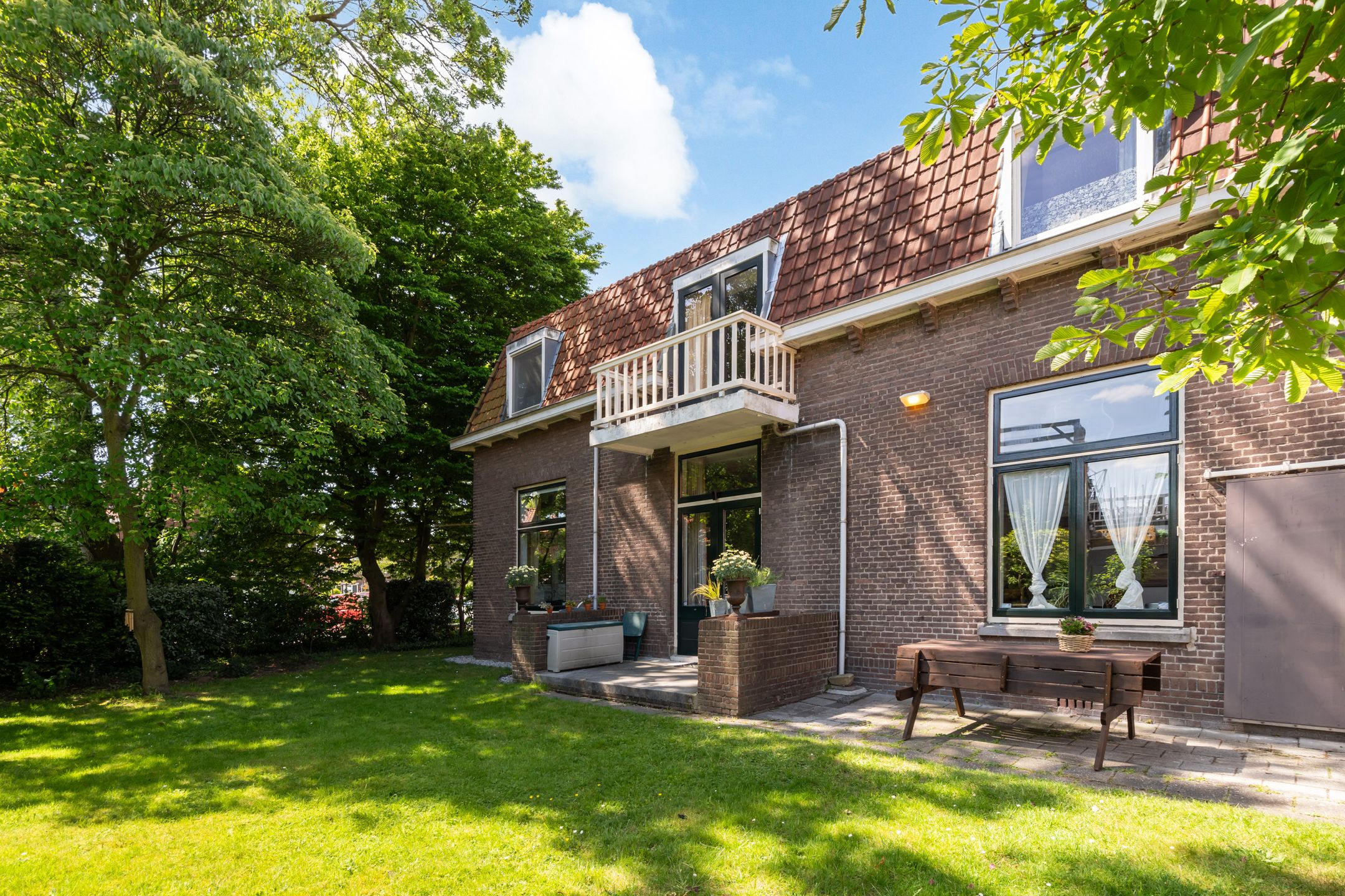 Photo 6 of Burgemeester van Esstraat 58