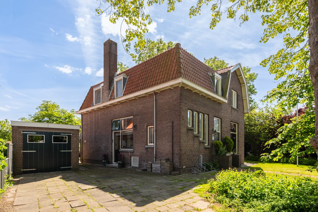 Photo 7 of Burgemeester van Esstraat 58