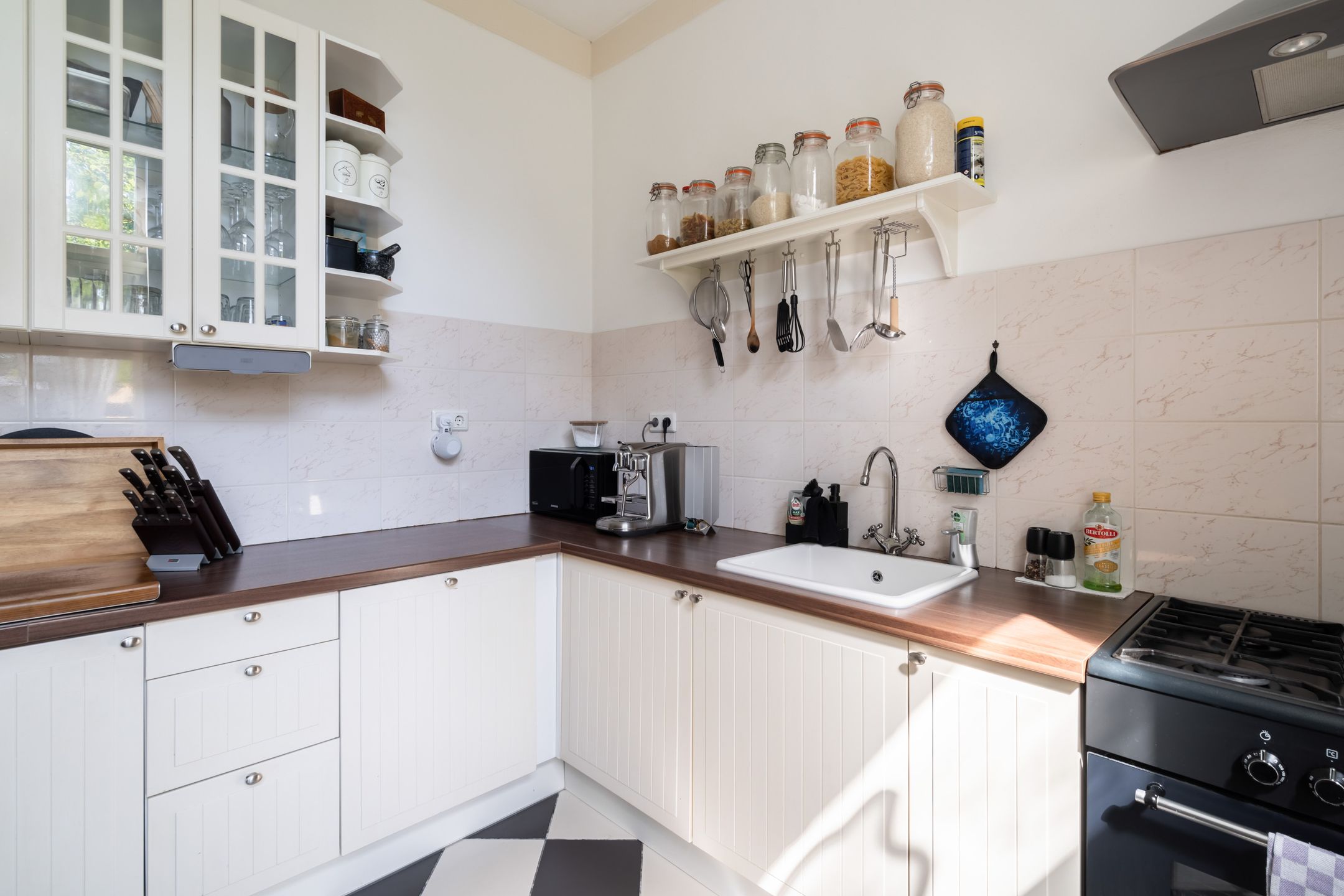 Photo 24 of Burgemeester van Esstraat 58