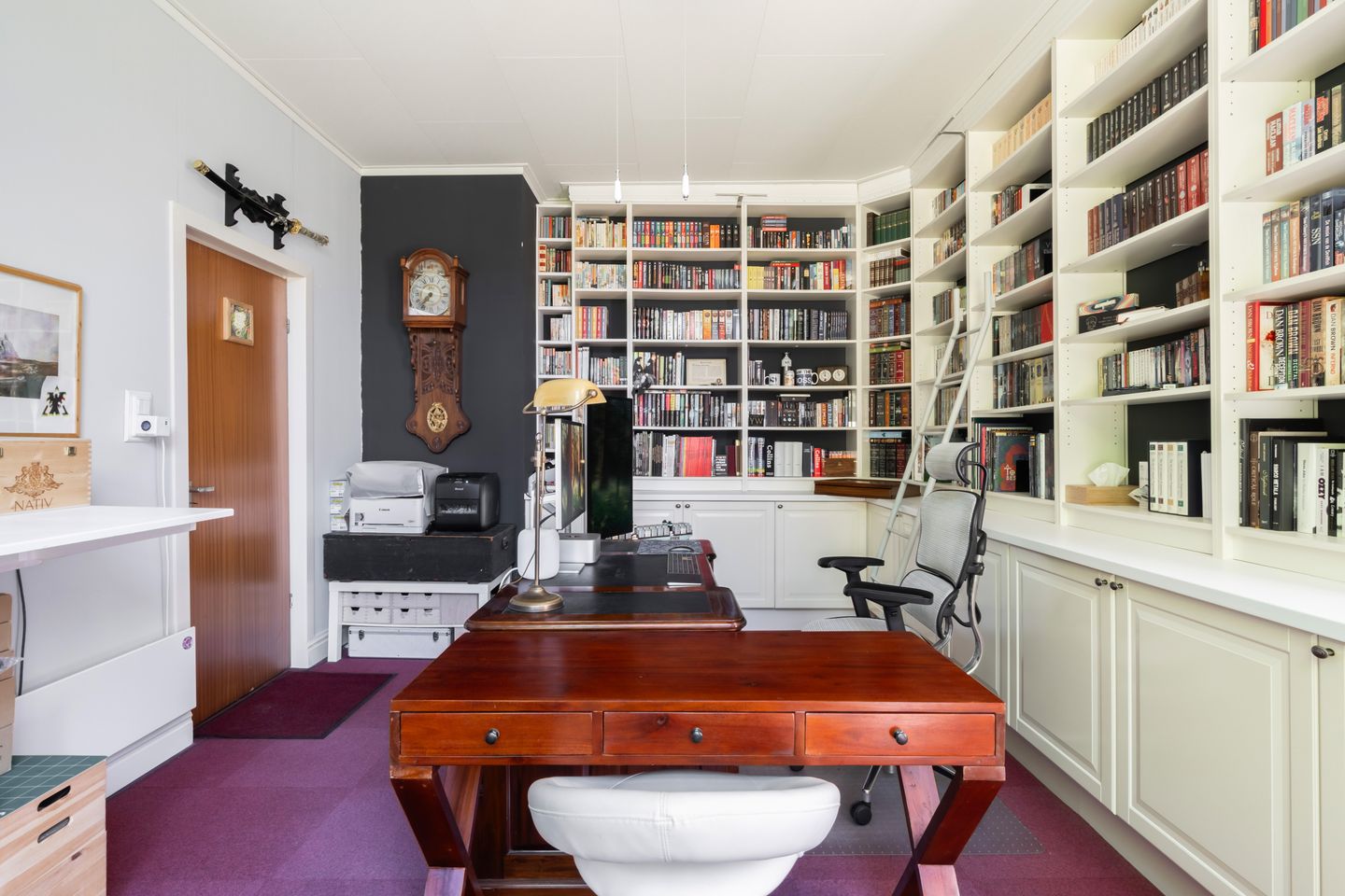 Photo 35 of Burgemeester van Esstraat 58