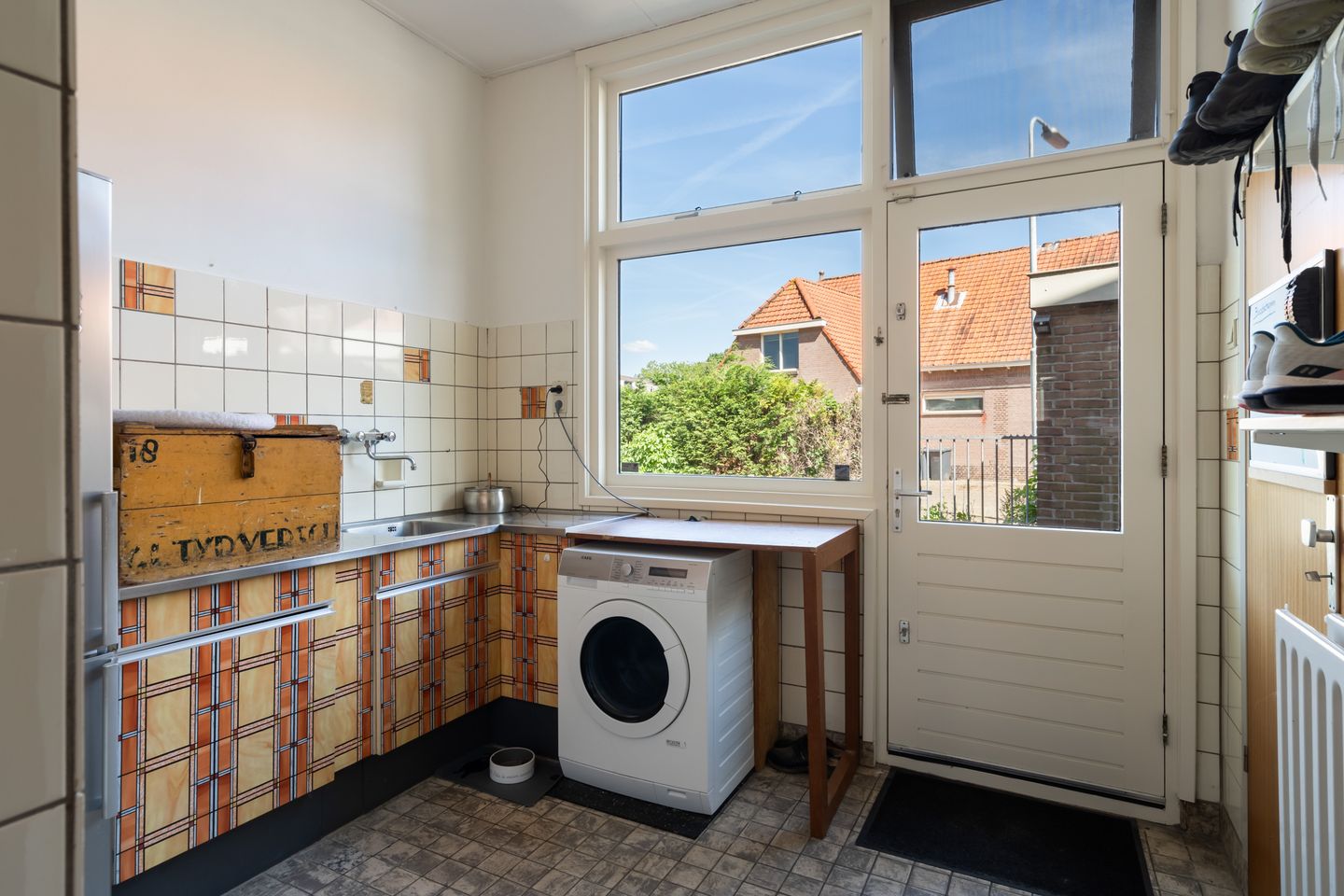 Photo 40 of Burgemeester van Esstraat 58