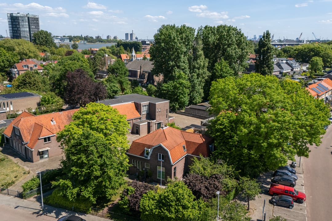 Photo 68 of Burgemeester van Esstraat 58