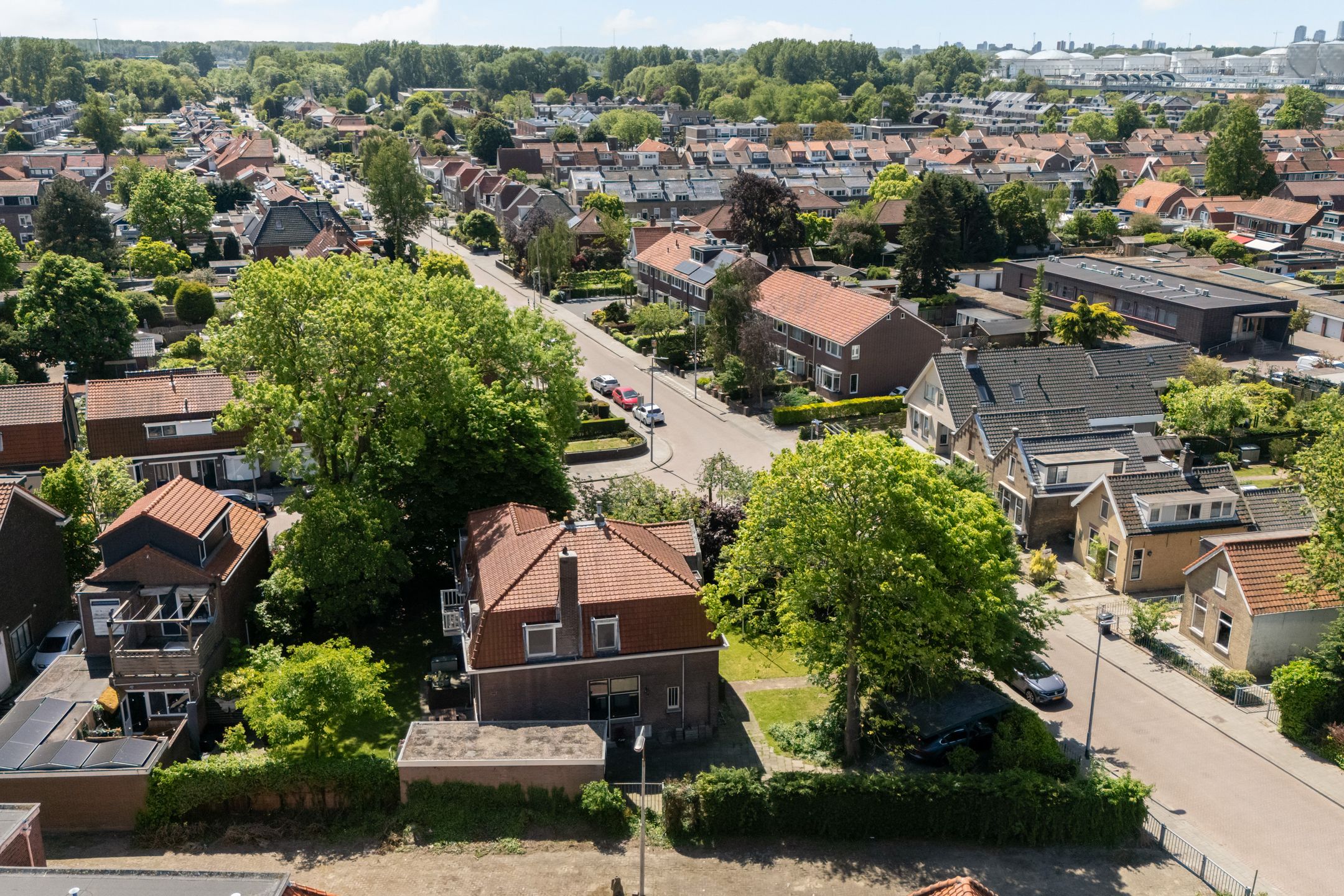 Photo 69 of Burgemeester van Esstraat 58