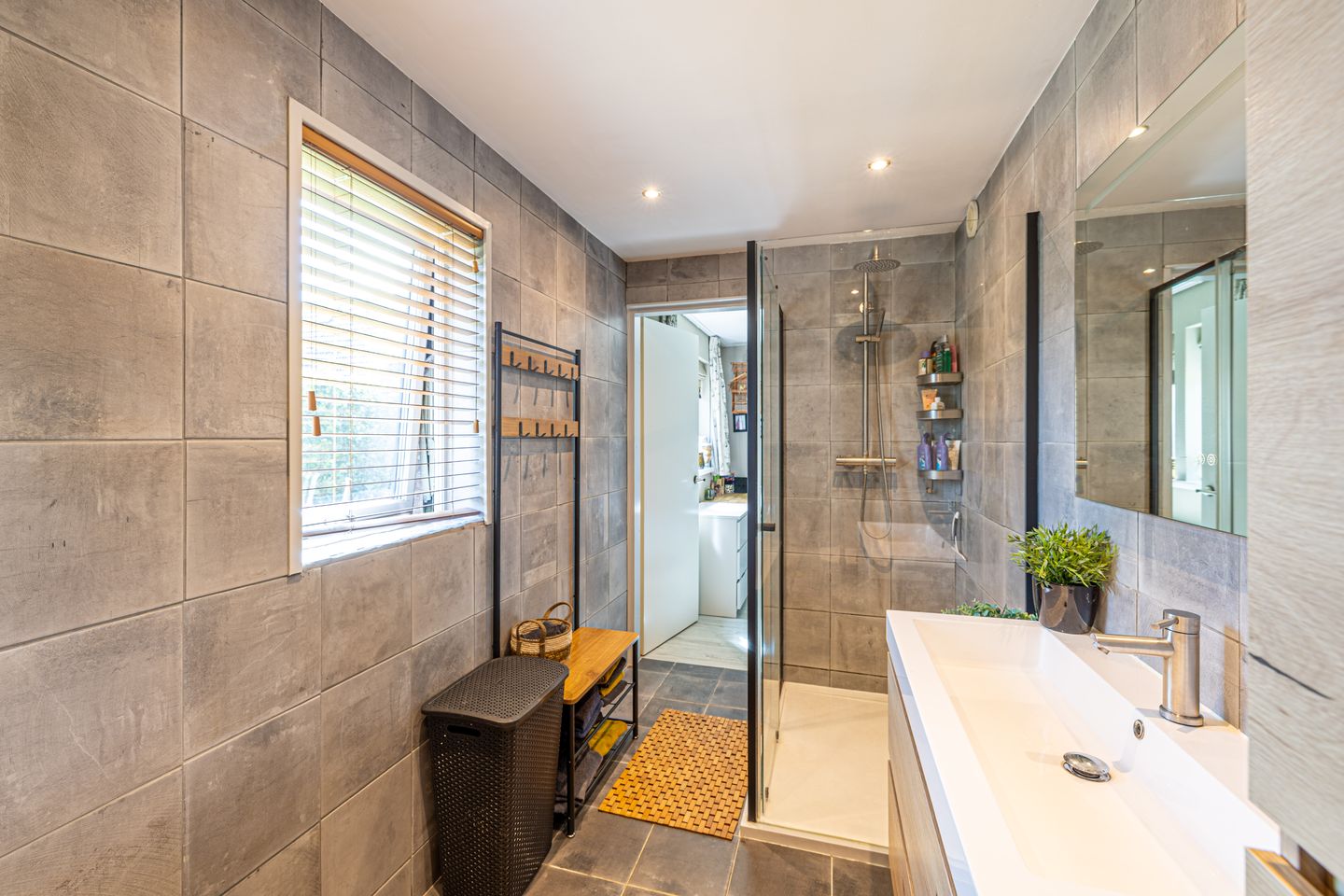 Foto 25 van Da. A.M.L. Frevelstraat 15