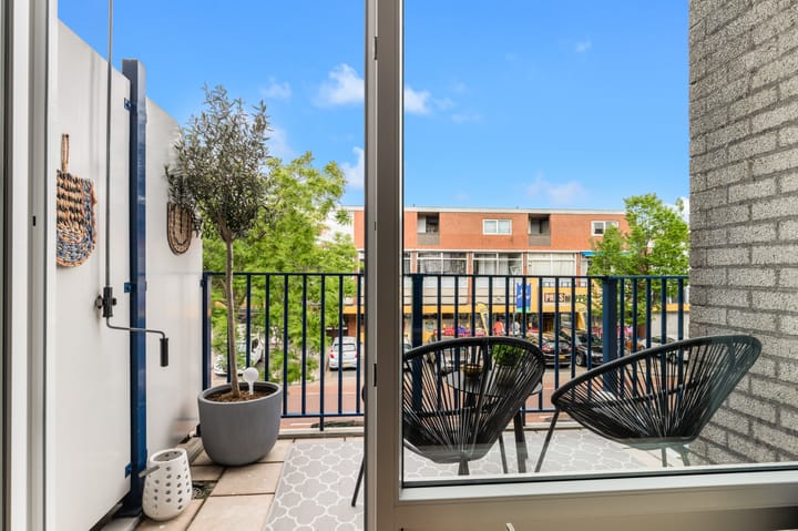 Photo 7 of Maerten van Heemskerckstraat 13-B