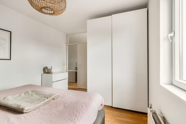 Photo 12 of Maerten van Heemskerckstraat 13-B