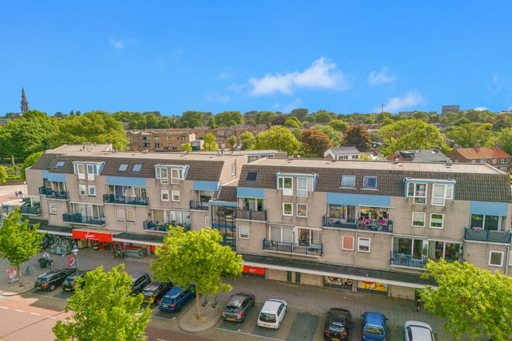 Photo 22 of Maerten van Heemskerckstraat 13-B