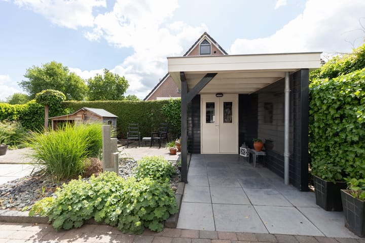 Foto 32 van Landschrijverlaan 1