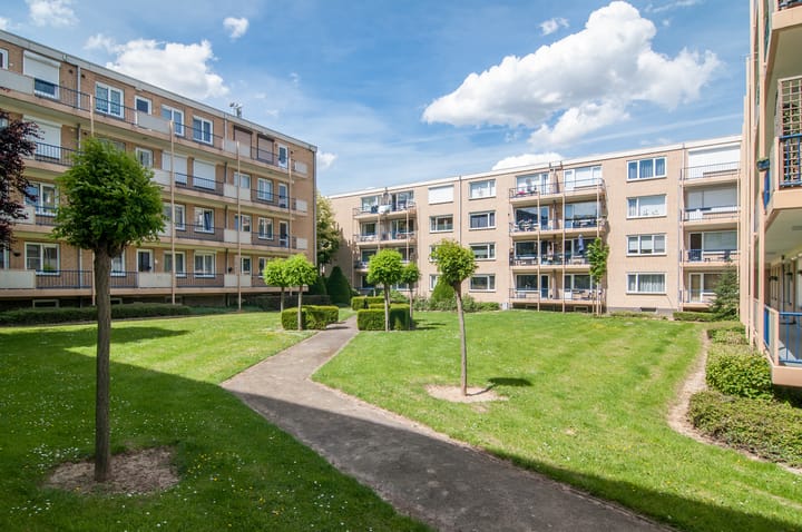 Foto 8 van Margrietstraat 85