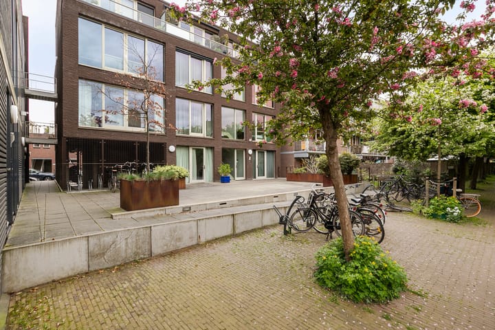 Foto 30 van De Witstraat 59